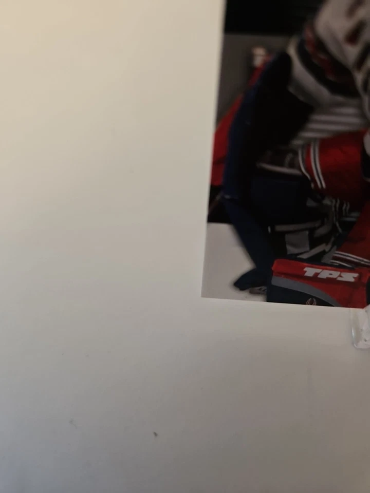 2005-06 Ultimate Henrik Lundqvist Signed AUTO New York Rangers GRADE WORTHY 🔥  - Image 4 of 4