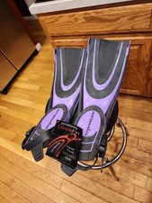 ATOMIC AQUATICS BLADE Fins Size S Color Purple NEW as pictured