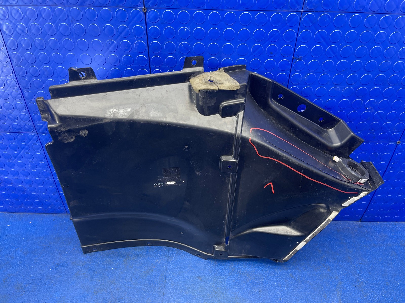 2016-2021 MCLAREN 570S REAR LEFT RADIATOR SIDE AIR INLET DUCT PANEL 13A6240CP