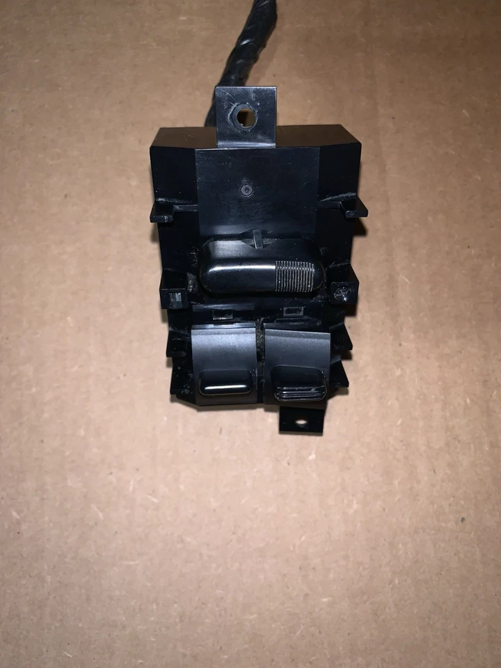 Interruptor de ventana eléctrica maestro conductor delantero izquierdo Buick Riviera 95-99 25606308 OEM Foto 2 de 4