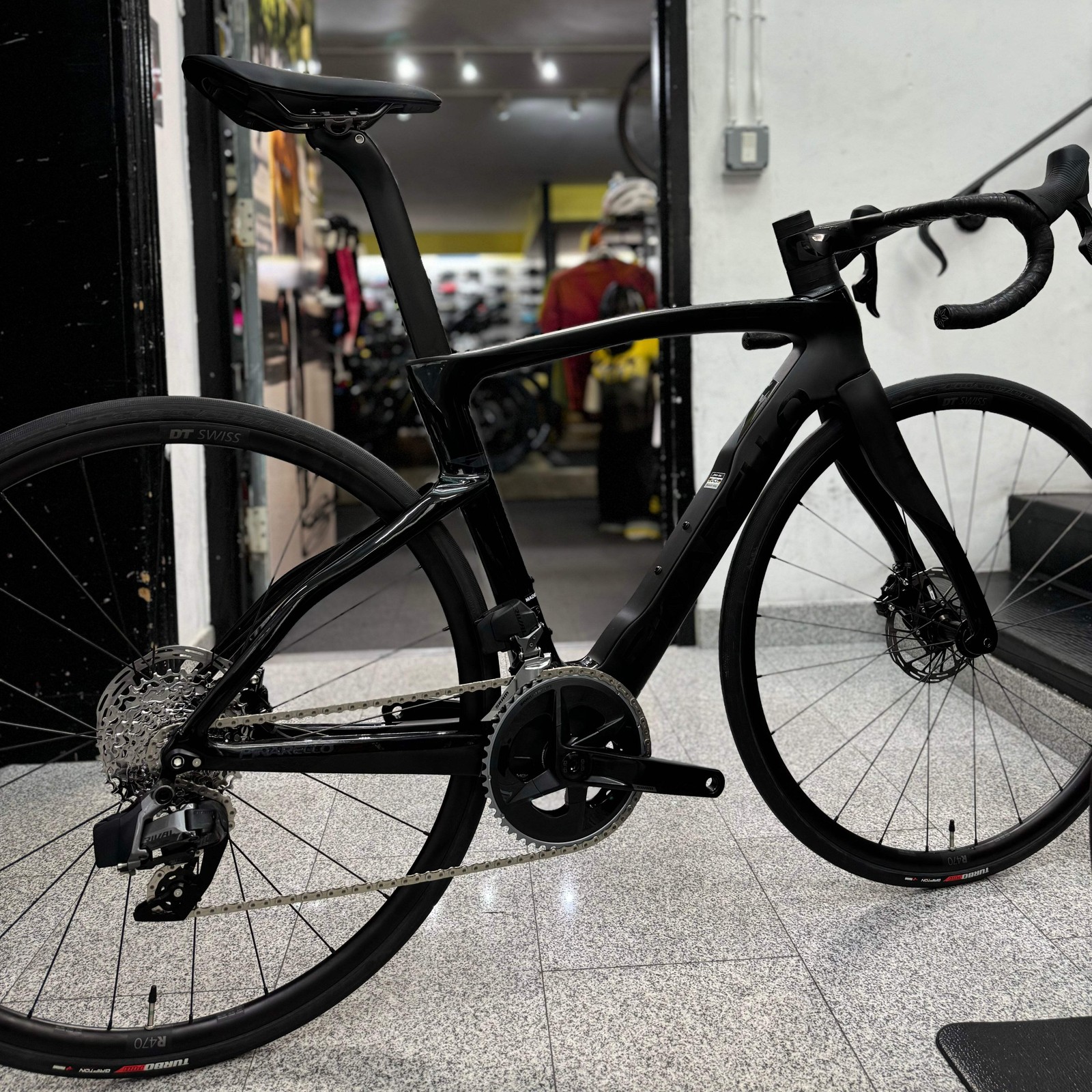 Pinarello Dogma F BOB SRAM eTap AXS Carbon Road Bike - 50 cm