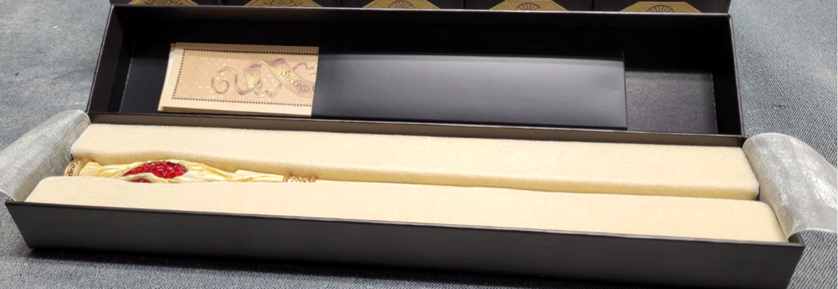 Universal Studios Harry Potter 2nd Gen Interactive Wand – Red Gem