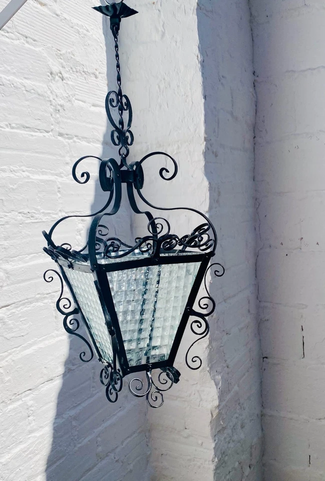 Antiga lanterna preta para varanda ferro forjado renascimento espanhol gótico medieval - Imagem 2 de 4