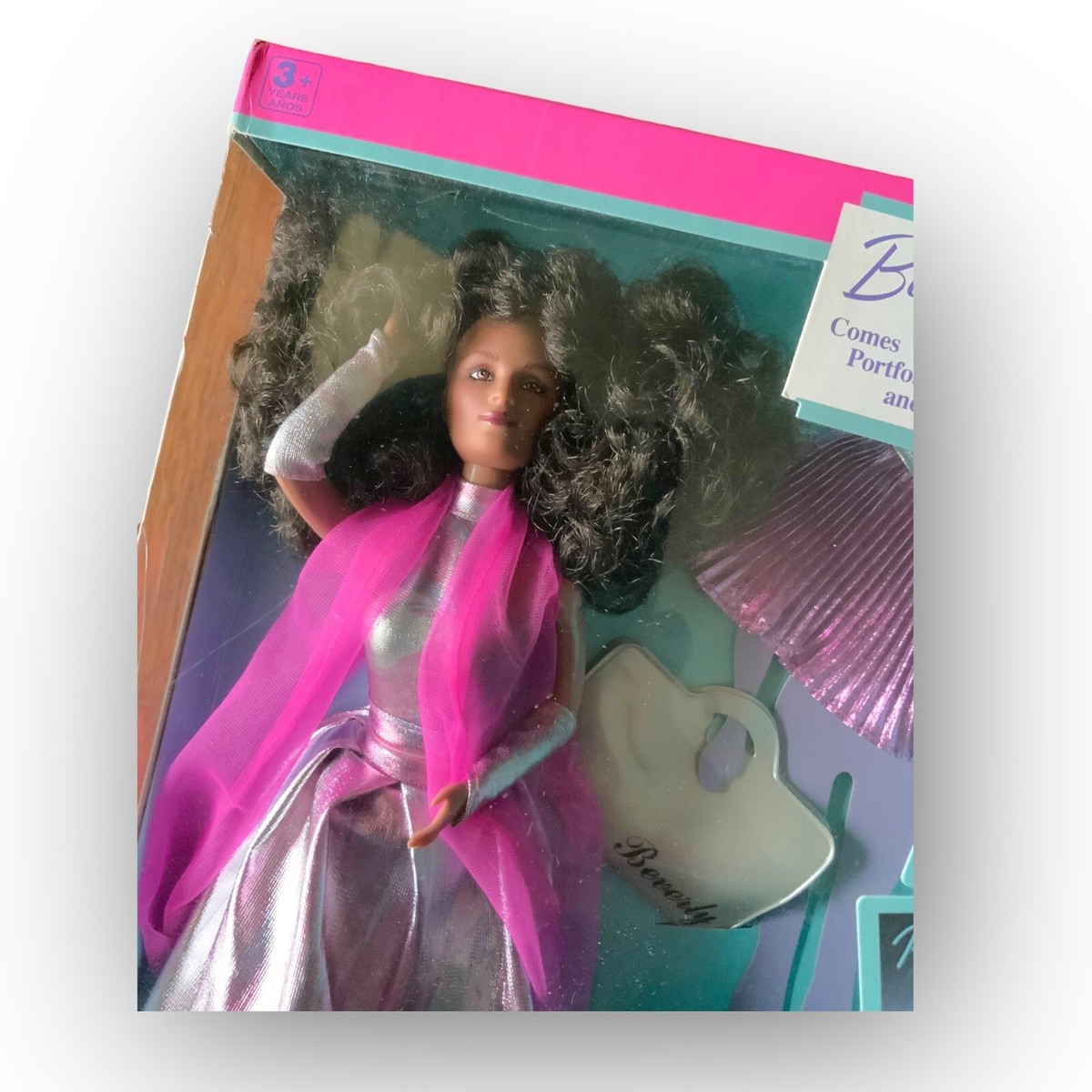 The Real Model Collection Beverly Johnson Doll 1989 Matchbox 54613