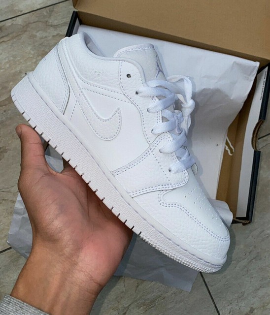 next day delivery nike trainers