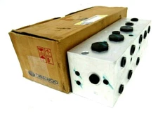 NEW DAEWOO 2420-9530 SHUTTLE VALVE S130-5 EXCAVATOR 24209530