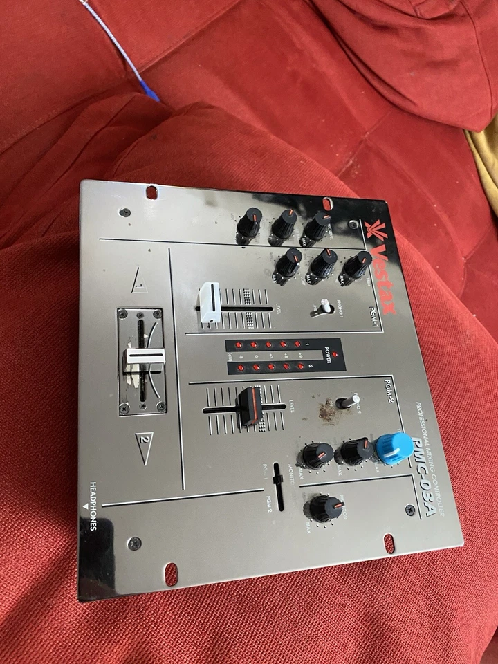 Controlador de mezcla profesional Vestax PMC-03A Foto 2 de 3