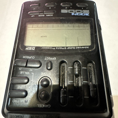 Zoom 9002 Vintage Advanced Guitar Effects Processor - Great