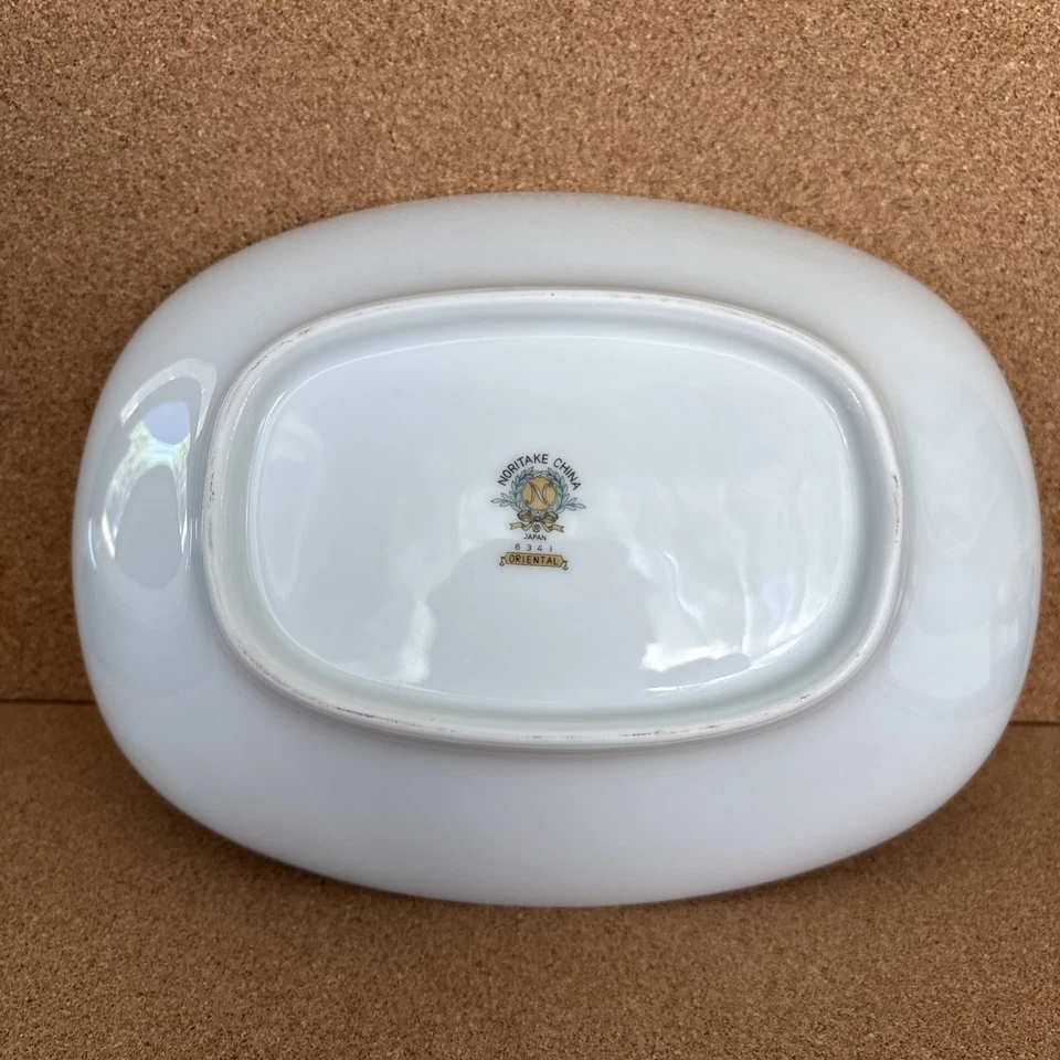 Noritake Oriental Bamboo 6341 10" Oval Vegetable Salad Bowl - Image 4 of 4