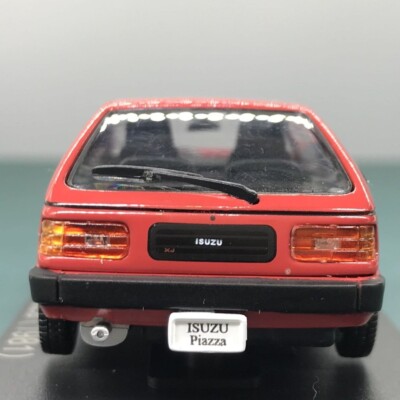 Mini Car Isuzu Piazza 1981 Red 1/43 Scale Box Display Diecast Vol