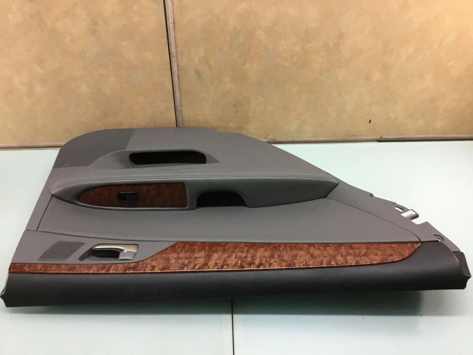 ⭐ 05-07 Panel de moldura interior puerta trasera izquierda Toyota Avalon XLS OEM E Foto 3 de 4
