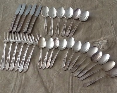 manor plate triple silverware