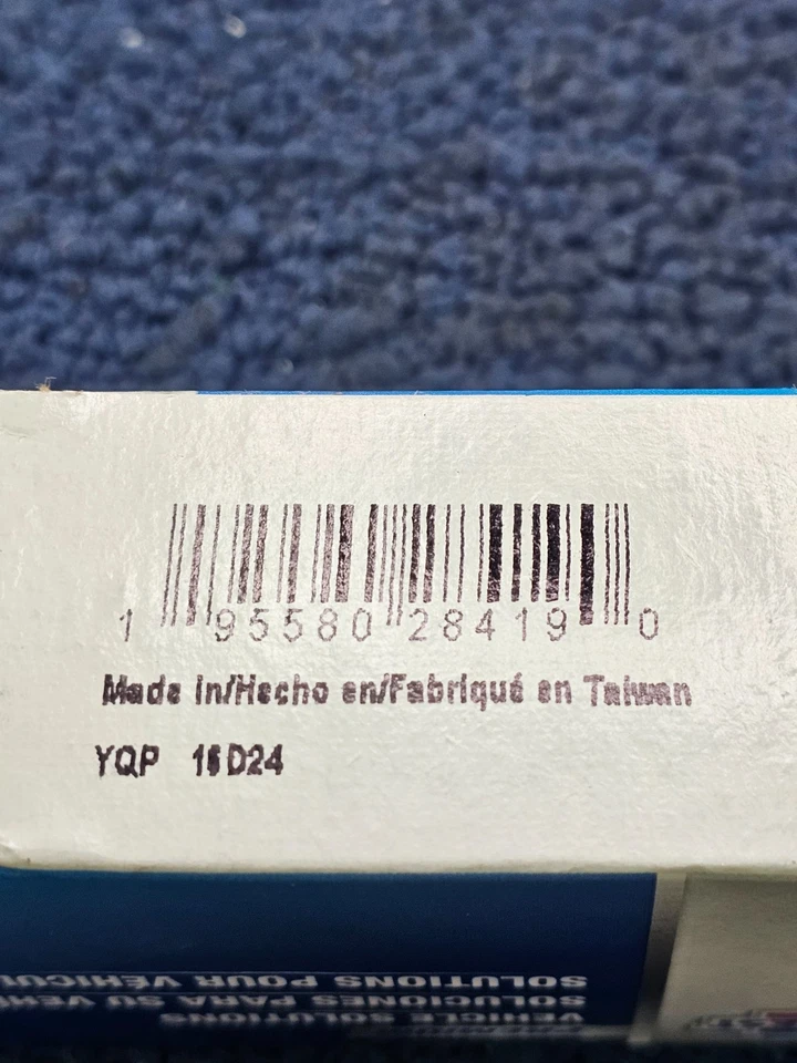 CSA1814 Premium Ignition Switch With 2 Keys Fits Chevrolet K2500 Silverado - Image 2 of 4