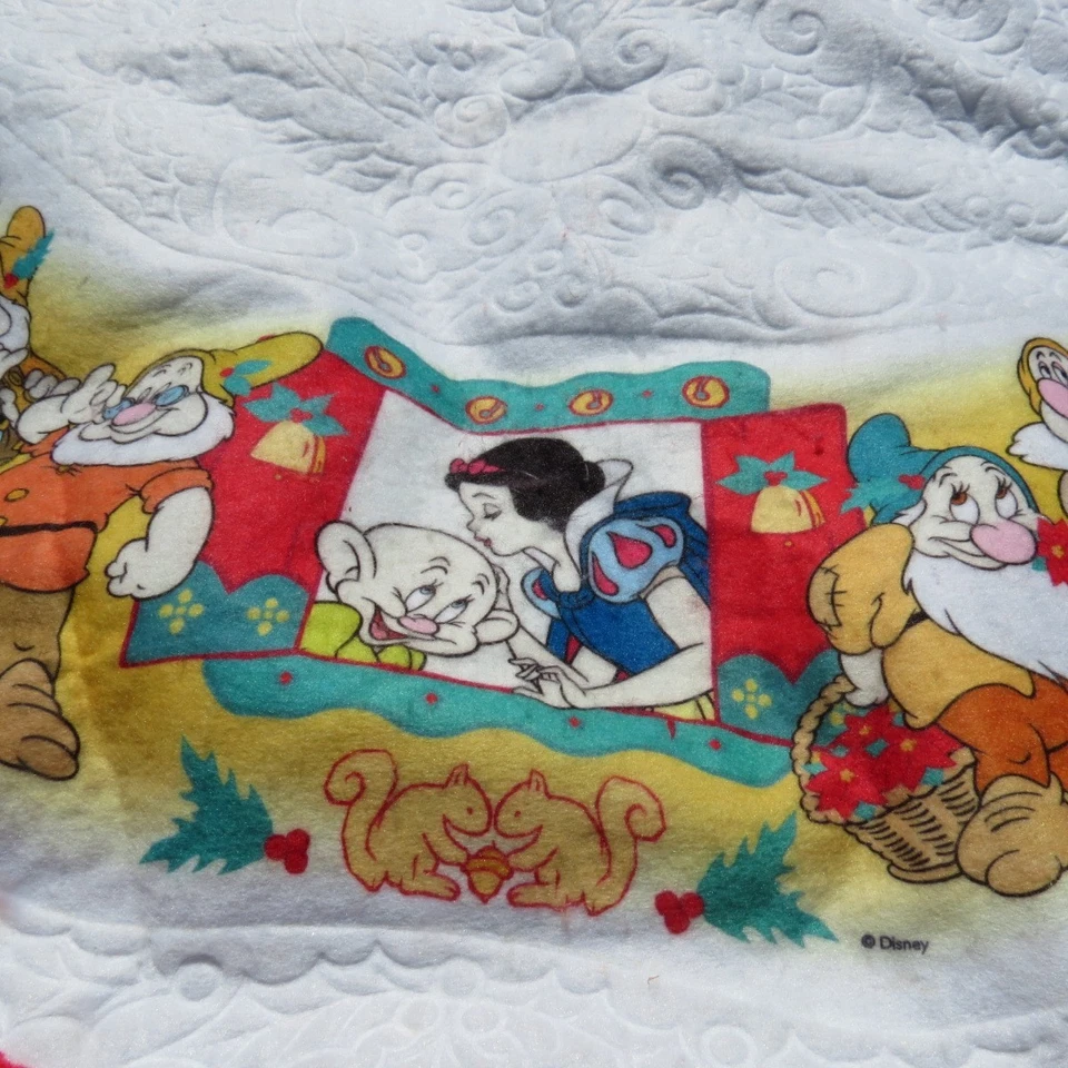 Vintage Felt Disney Snow White & Dwarfs Woodland Creatures Christmas Tree Skirt - Image 4 of 4