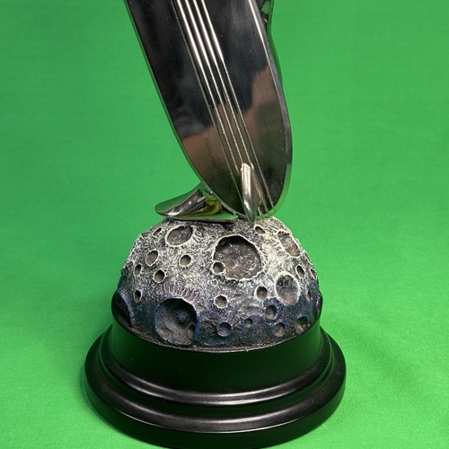 BOWEN SILVER SURFER 14โ SIZE STATUE CHROME OPEN HAND VERSION MARVEL - Picture 13 of 19