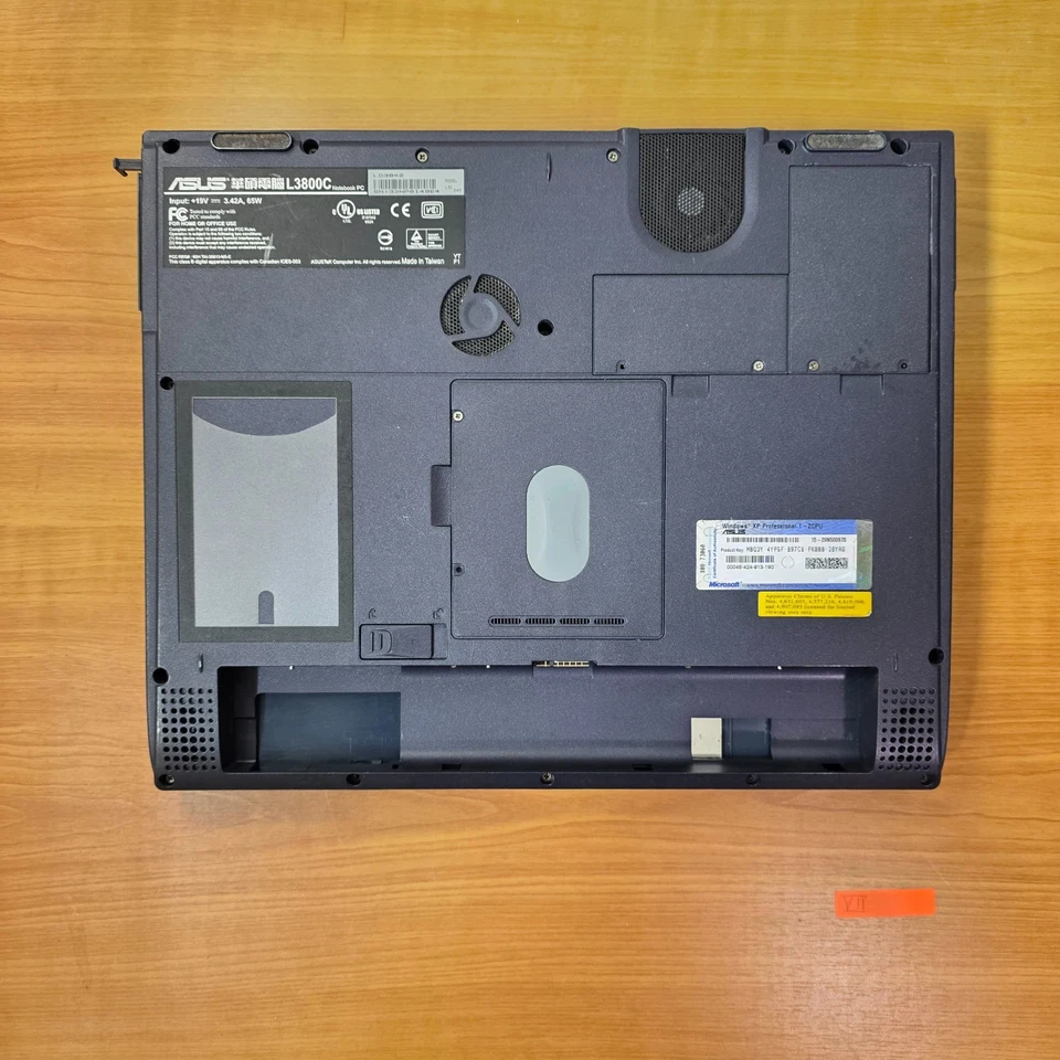 Notebook ASUS L3800C ufficio didattica nero retrò vintage elettronica - Immagine 2 di 4