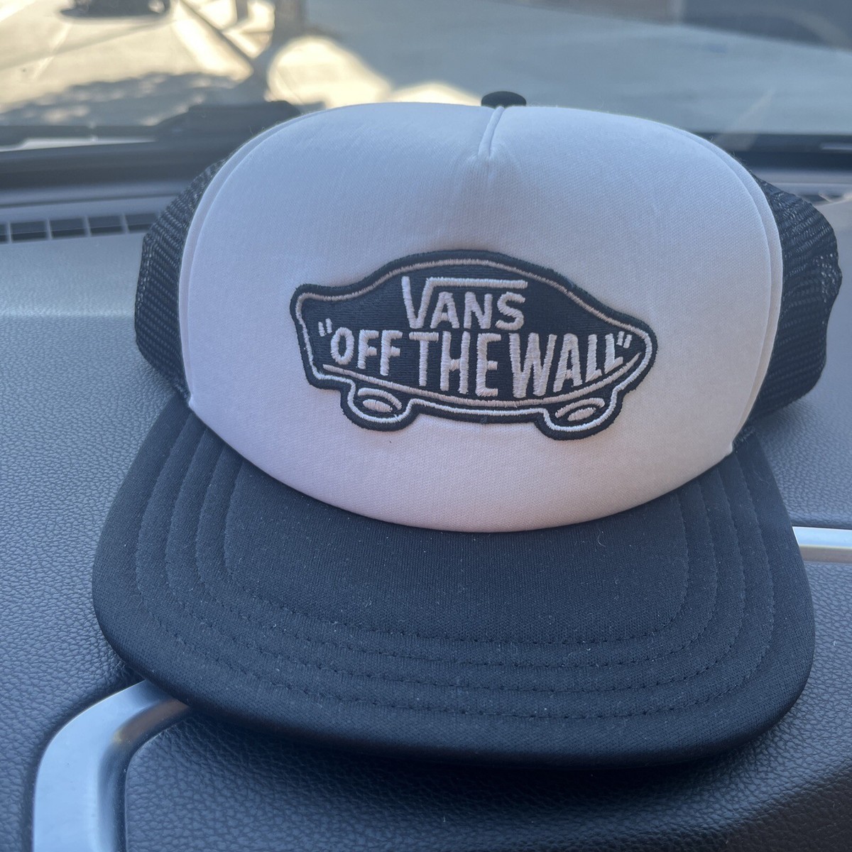 VANS Classic Patch Trucker Snapback Hat Cap Black & White Unisex