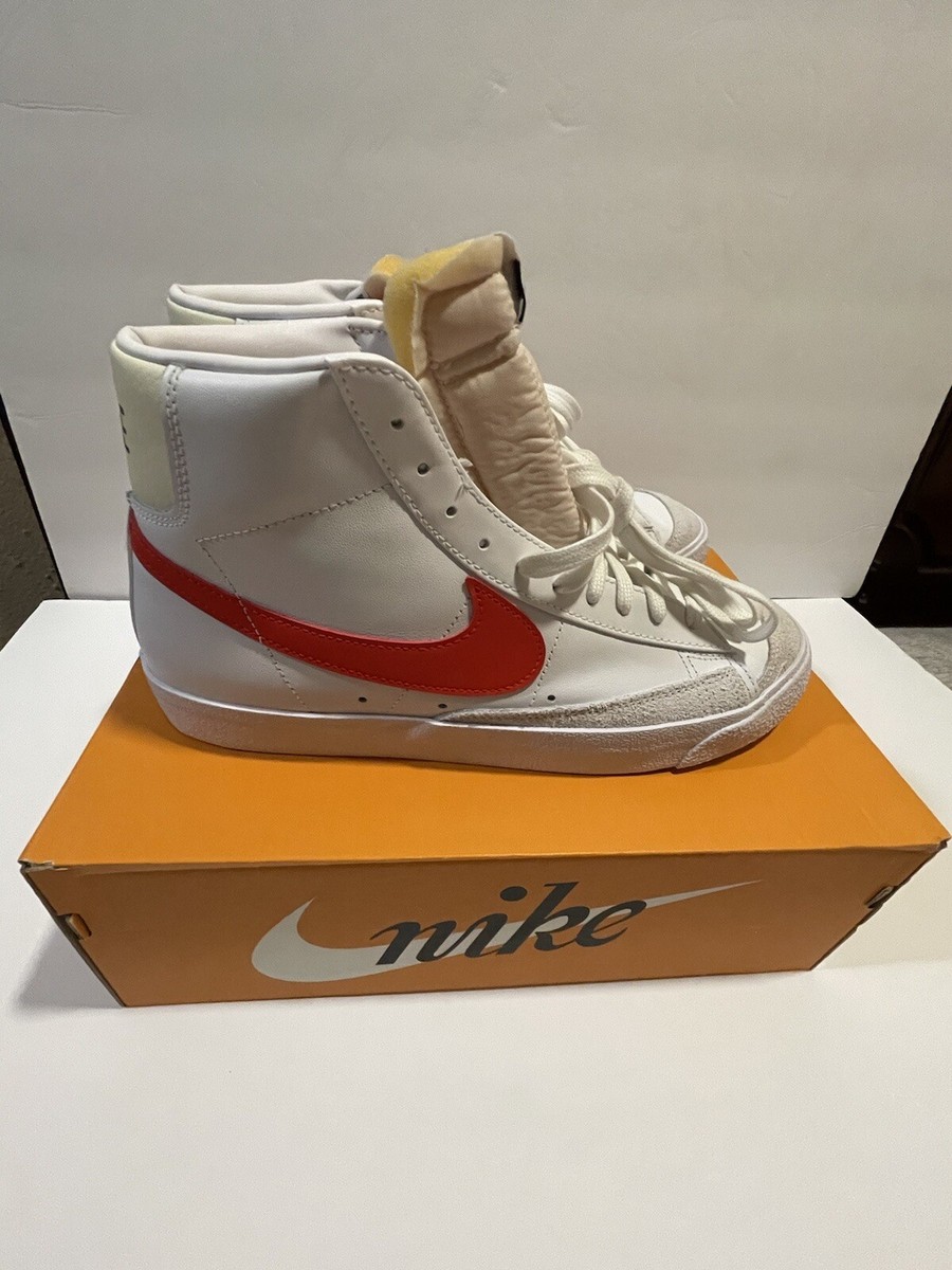 Nike Men's Blazer Mid '77 Vintage White Team Red Sail Shoes