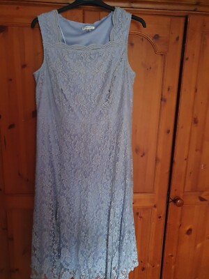 tenna lace bustier midi dress Tenna Floral Lace Bustier Midi Dress main image 1