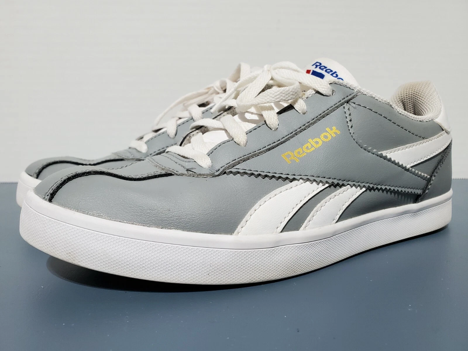 Reebok Royal Flag Gray & White Sneaker Shoe Mens 5 US / 36.5 EU