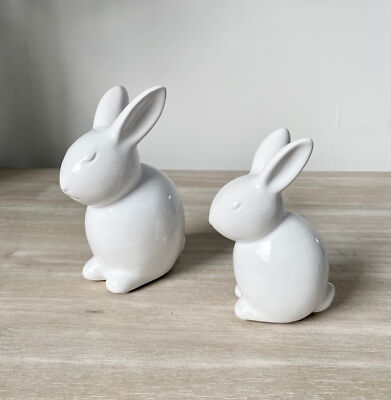 Großer weißer Hase aus Keramik