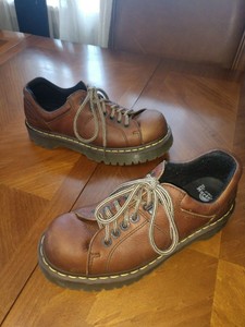 dr martens 10940