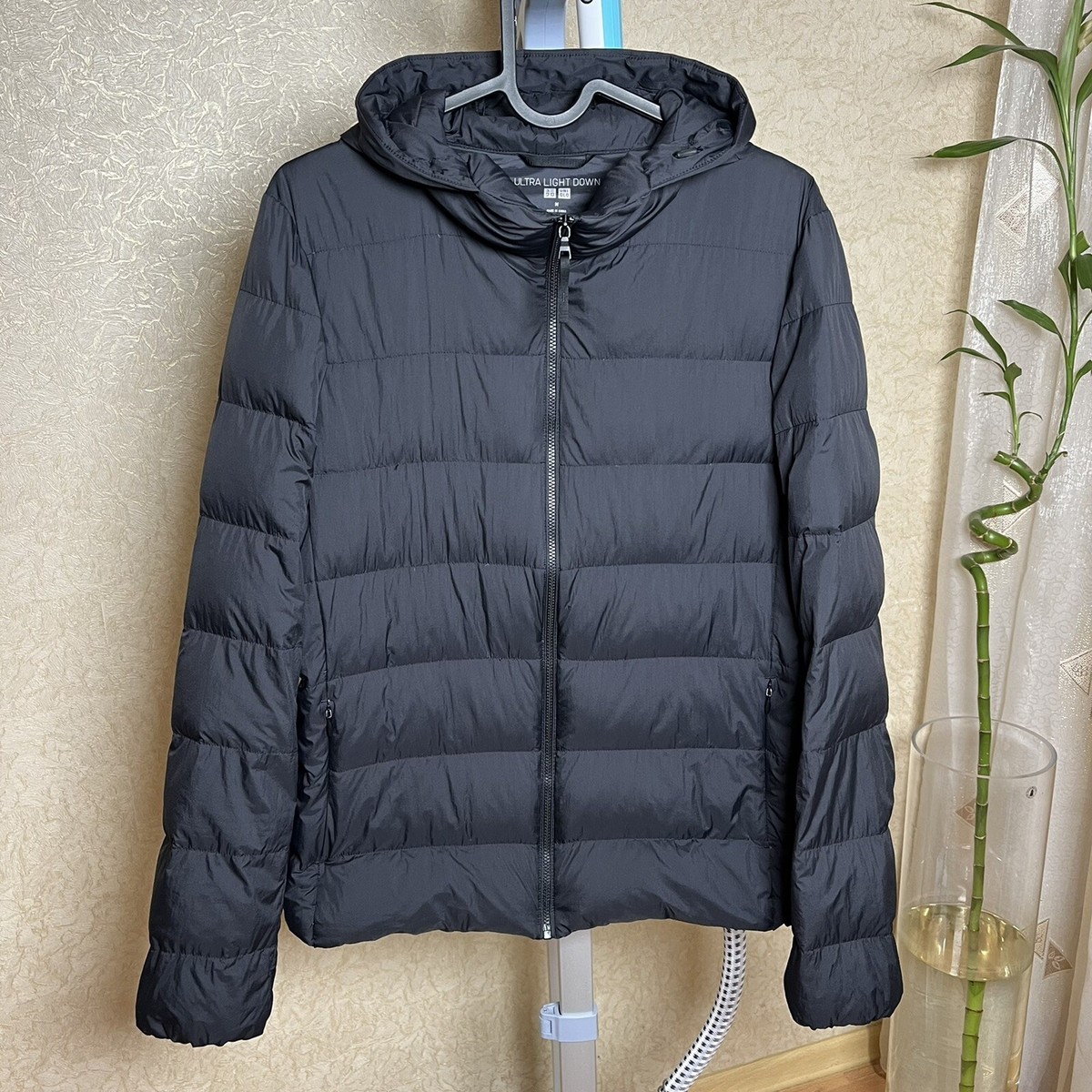 Uniqlo Jacket Womens M Black Ultra Light Down Hooded Quilted Puffer Coat