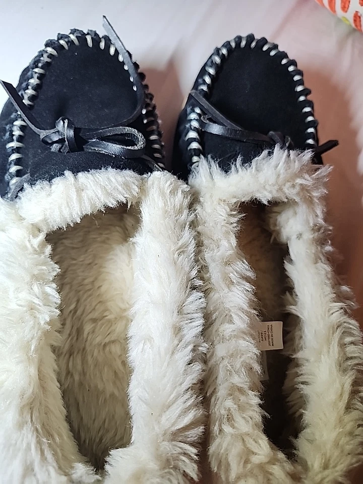 Mocasín para mujer J Crew negro gamuza imitación piel de oveja talla 8 Foto 2 de 4