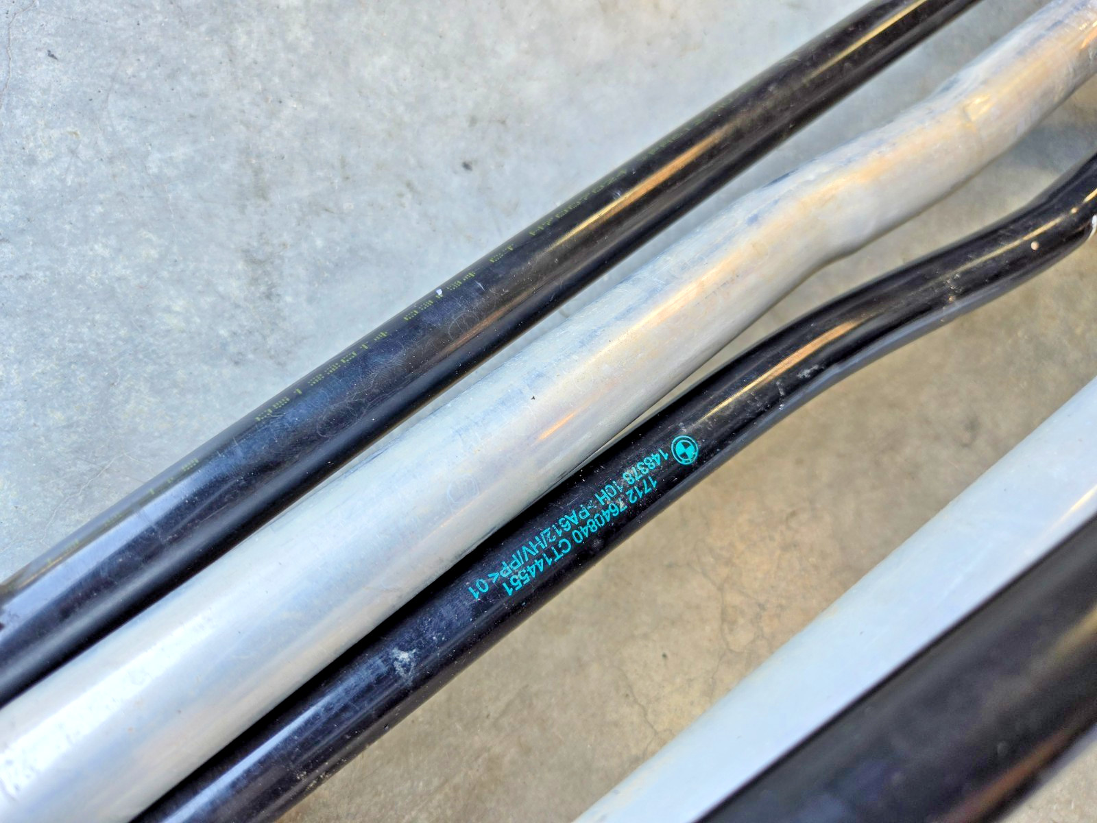 BMW i8 2014-2020 Hose pipes Set of 5
