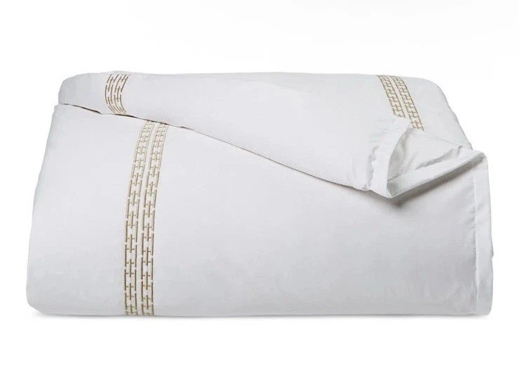 Hotel Collection Chain Link Embroidery FULL/QUEEN Duvet + 2 Shams WhiteChampagne - Image 2 of 4