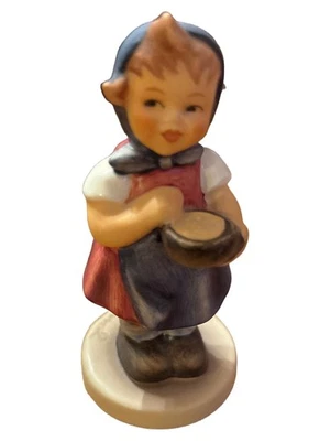 Goebel Figurine M.I. Hummel Club Fille Porcelaine Multicolore 9 cm - Photo 1/2