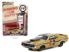N07  GREENLIGHT 1970 DODGE CHALLENGER R/T GOLD "HURST" 1/64 DIECAST CAR 41140 C