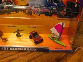 MICRO MACHINES - #37 BEACH PARTY - RARE - 1997 - GALOOB