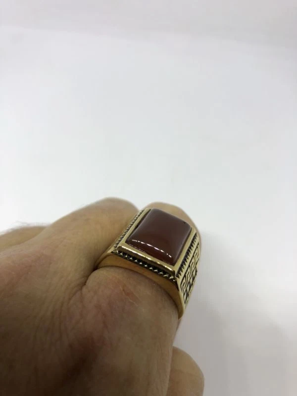 Anillo de cornalina genuino vintage de acero inoxidable dorado talla 11 para hombre de la década de 1980 Foto 4 de 4