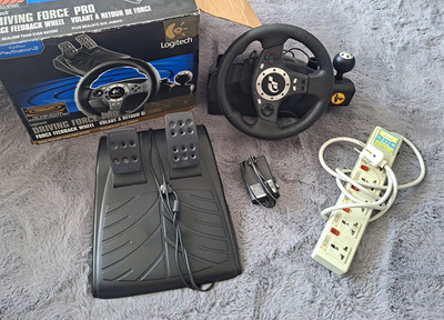 Logitech Driving Force Pro Rennlenkrad Force Feedback, schwarz, für PS2