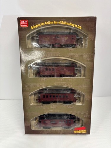 HO Roundhouse 84304 Overton 4-car Passenger Set (knuc cplrs + mtl whls) NOS | Condition: New