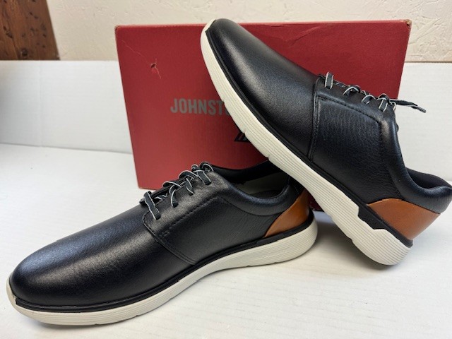 Johnston & Murphy XC4 Prentiss 2 Plain Toe Black Full Grain - Size 10.5M