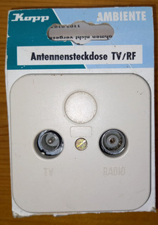 " Kopp " Antennensteckdose TV / RF UP neu / unbenutzt