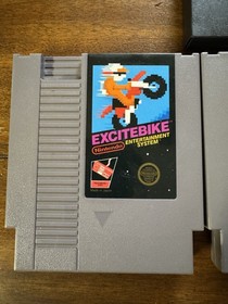 Nintendo NES Game Lot (4) Mega Man 3 Excitebike Mario Duck Hunt Pro Wrestling 