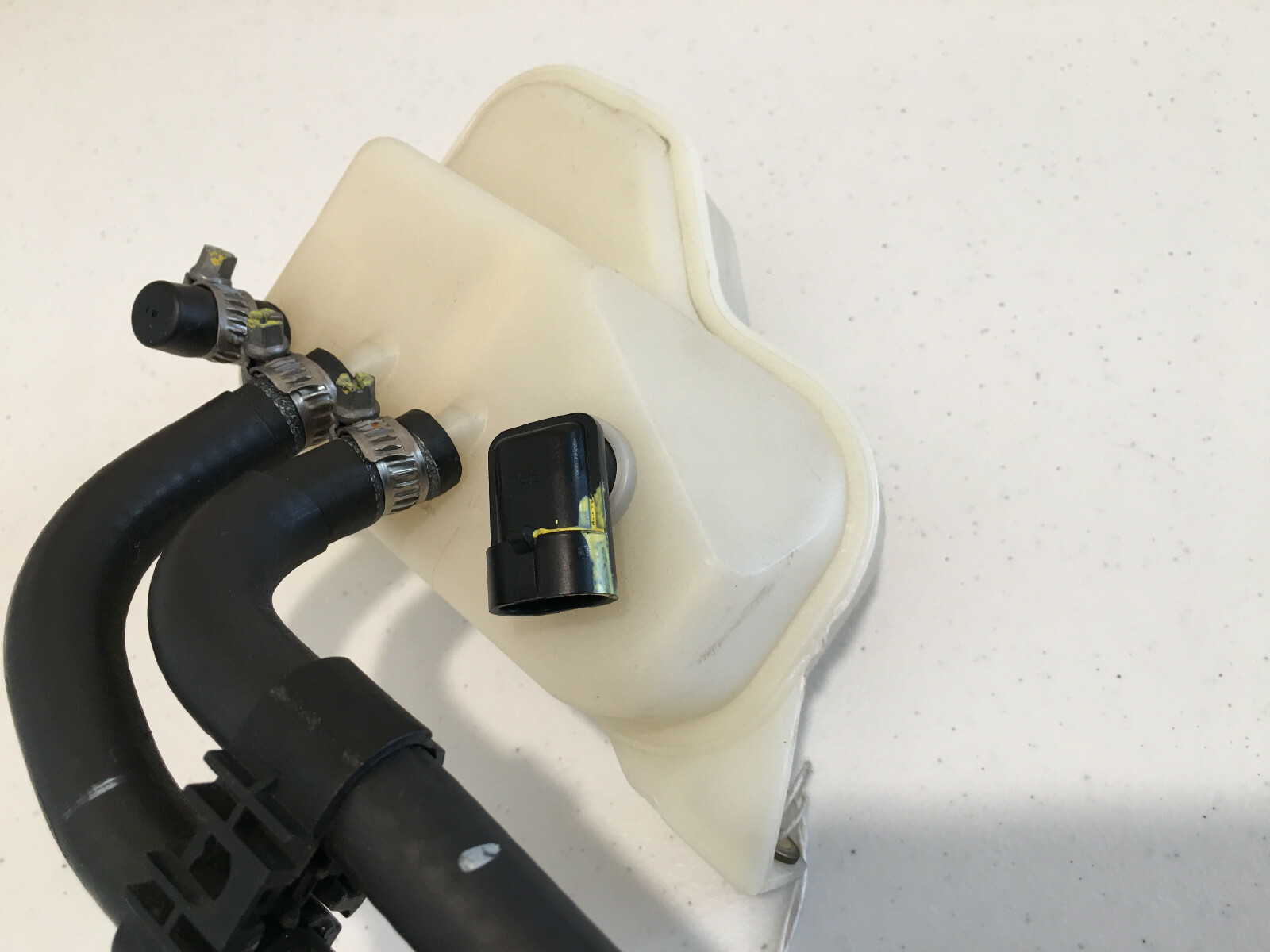 07 Maserati Quattroporte M139 4.2L BRAKE FLUID RESERVOIR TANK  