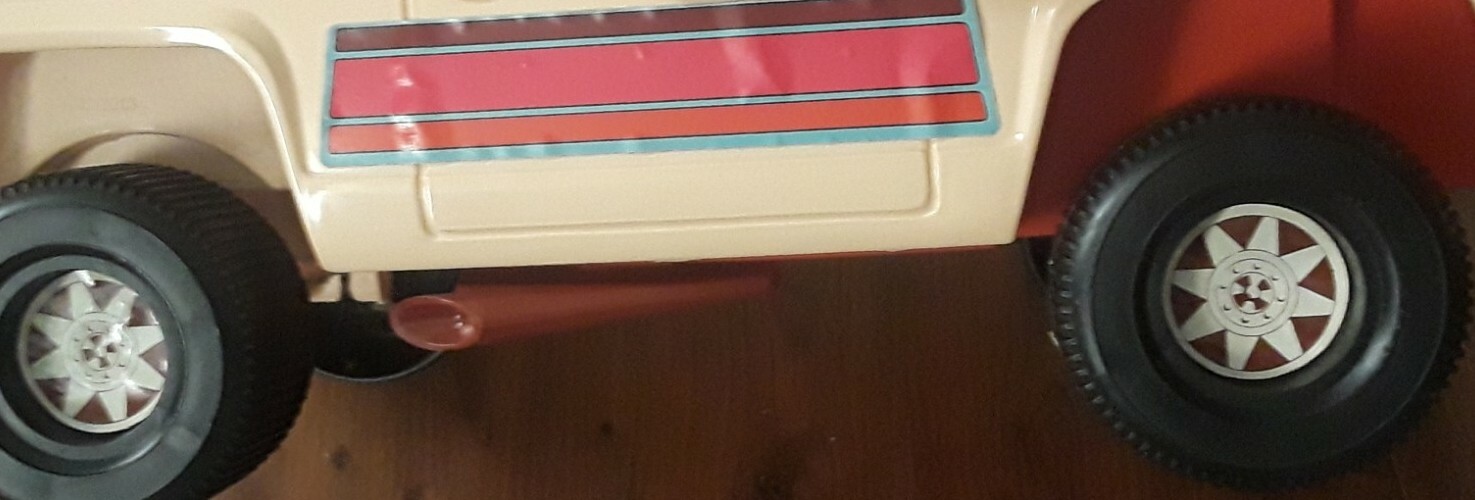 barbie jeep and horse trailer