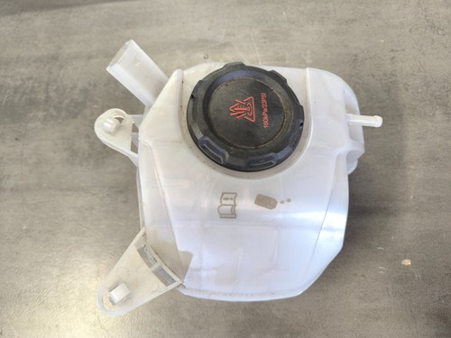 #21 Skoda Kamiq VW T-Cross Behälter Kühlwasser Ausgleichsbehälter 2Q0121407D