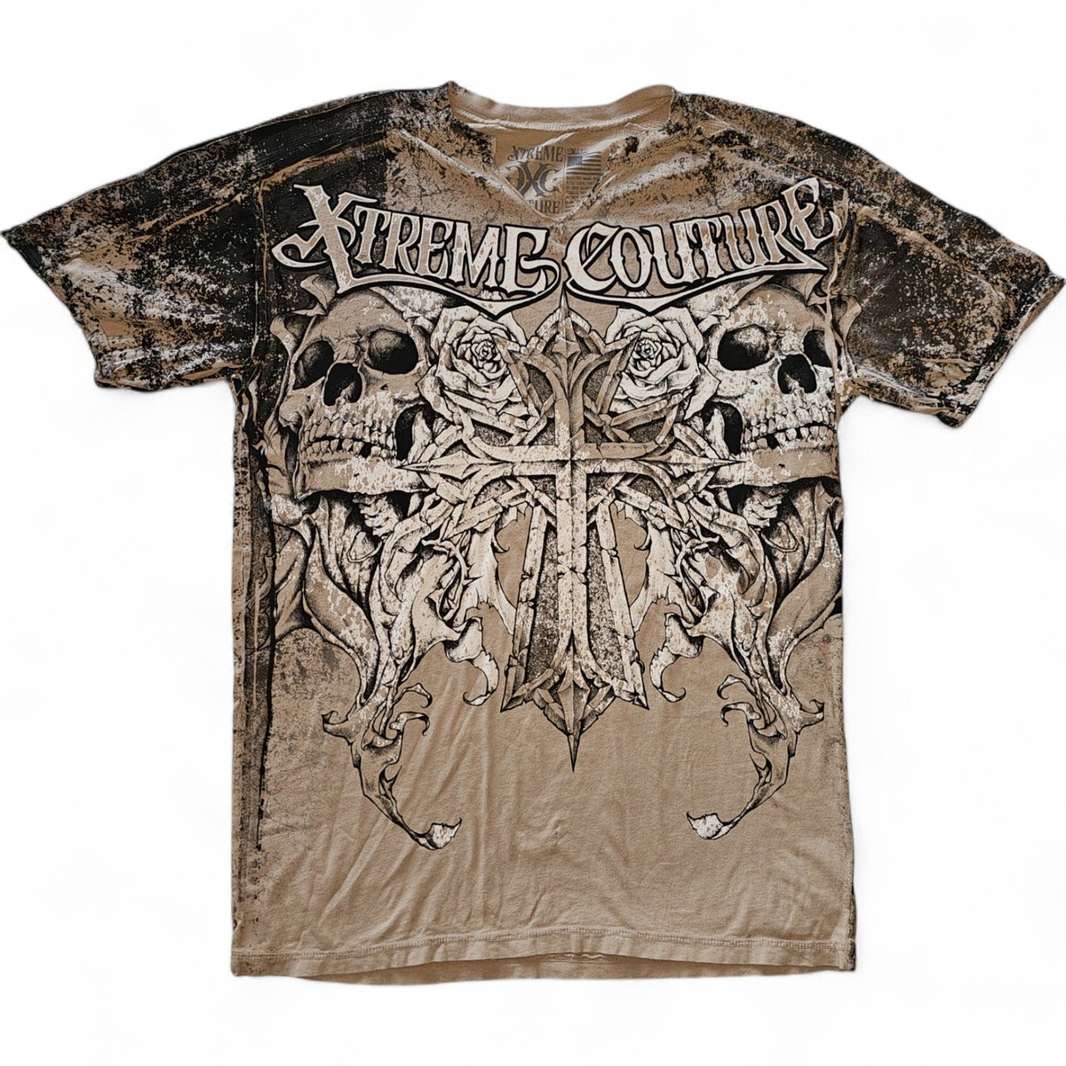 Xtreme Couture by AfflictionBASTILEモクレン様 Xtreme Couture by Affliction Men's Notched Neck Tattoo MMA T-Shirt