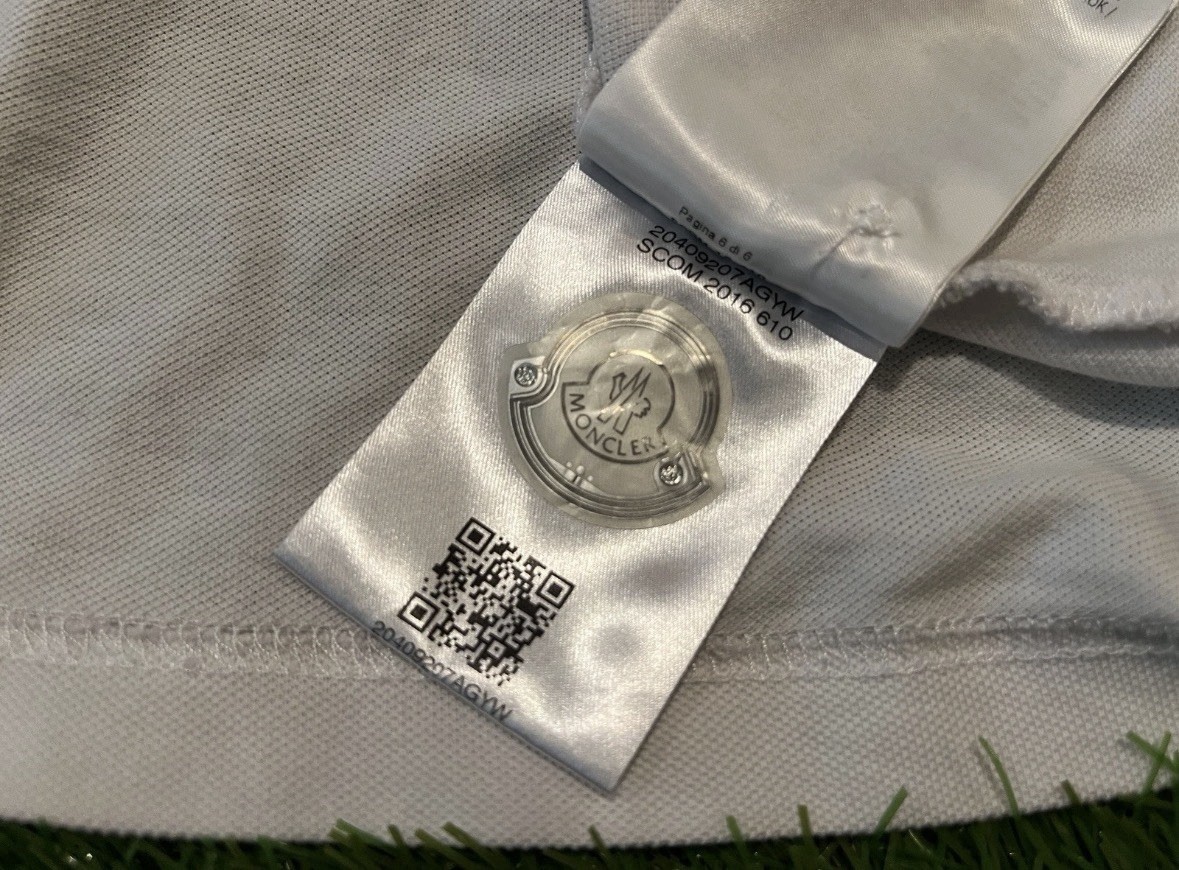 Moncler - White Tipped Piqué Short-Sleeve Cotton Polo Shirt - Men’s Size MED thumbnail 7