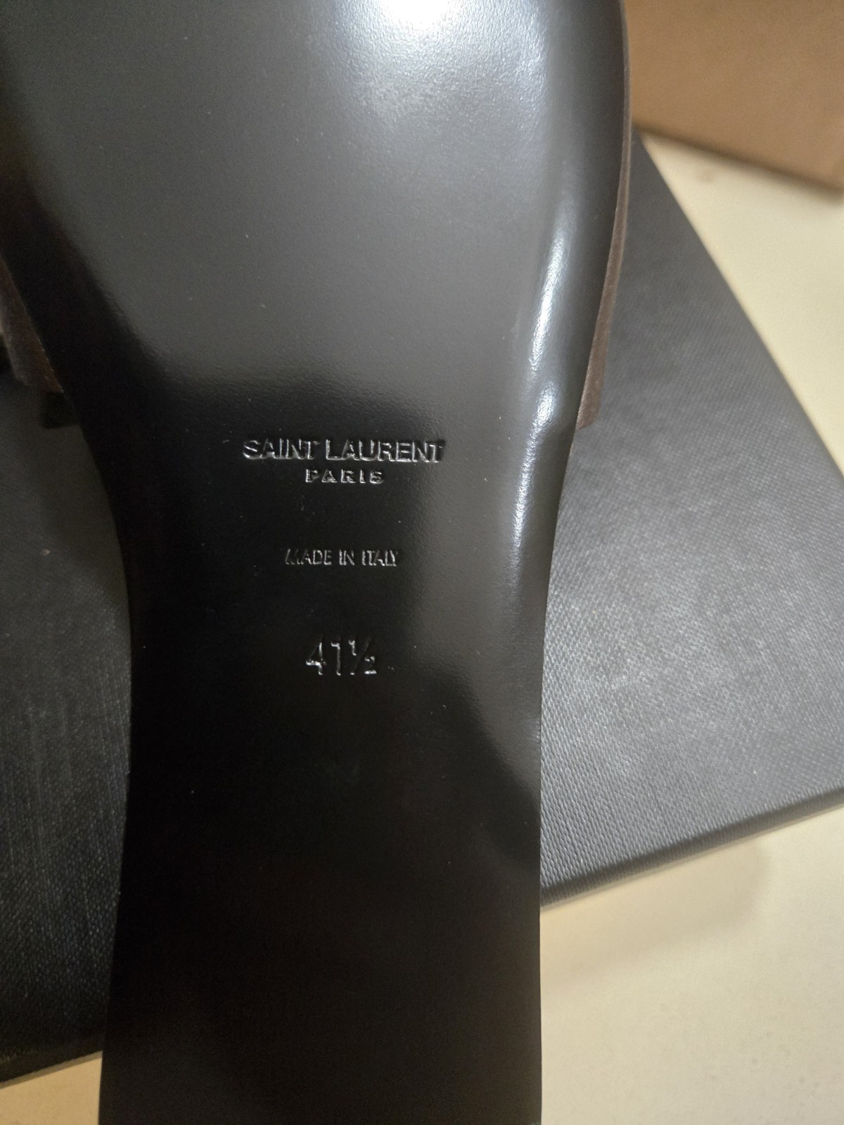 Taglia 11 5 SAINT LAURENT Sandali piatti in raso Carlyle marrone scuro