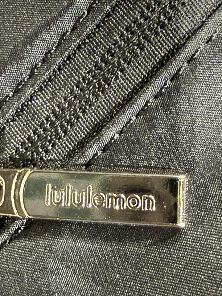 NEW Lululemon Pleated shoulder bag 4 L Black - Image 2 of 4
