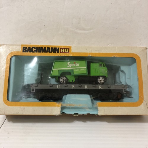 Bachmann HO #1411 UPRR Old Time Flat Car With Sprite Truck