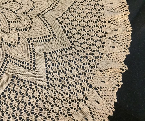 Altes Deckchen gestrickt Handarbeit rund 983/18 - Picture 2 of 4