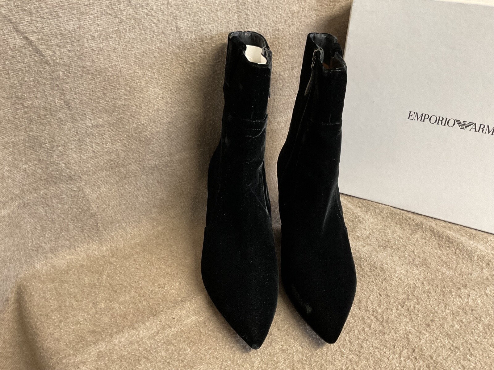 EMPORIO ARMANI VELVET SHORT HEELED BOOTS BLACK UK  7 RRP £450 XD64 image 2