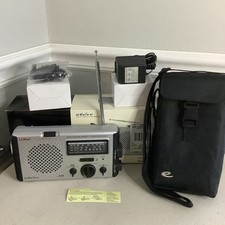Et n FR-400 Multi-Purpose Radio L.L.Bean All Weather Alert Hand Crank